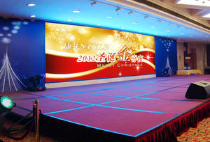 China P4 indoor full color LED screen supplier